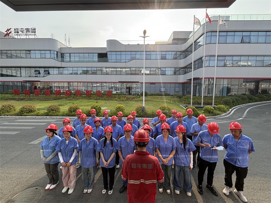 四川虹宇消防工程質(zhì)量例行檢查暨新同事實(shí)操培訓(xùn)